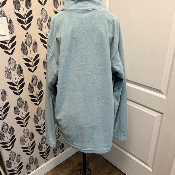 Two tone light weight Columbia fleece - Picture 2 of 6